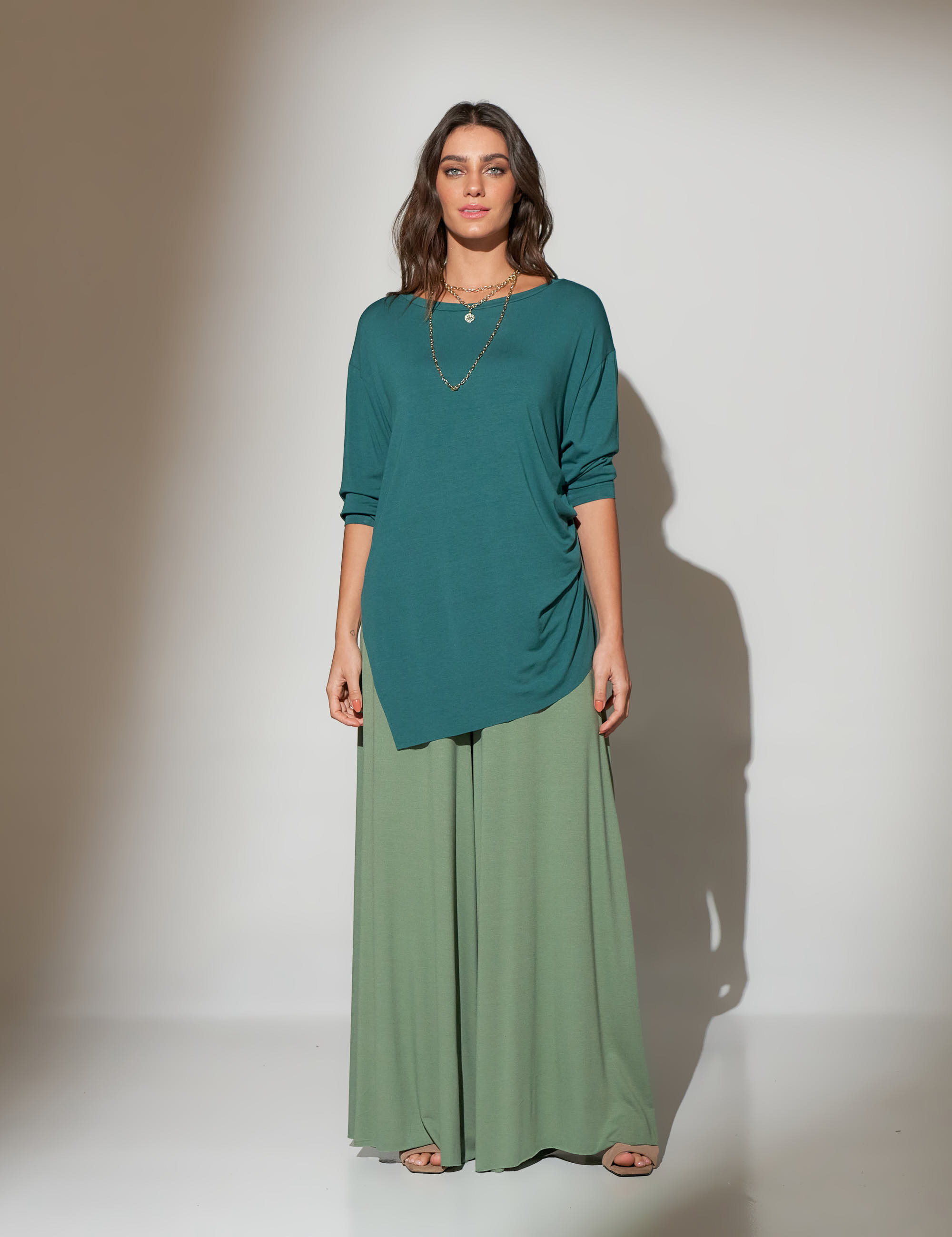 Blusa Assimétrica Malha Manguezal