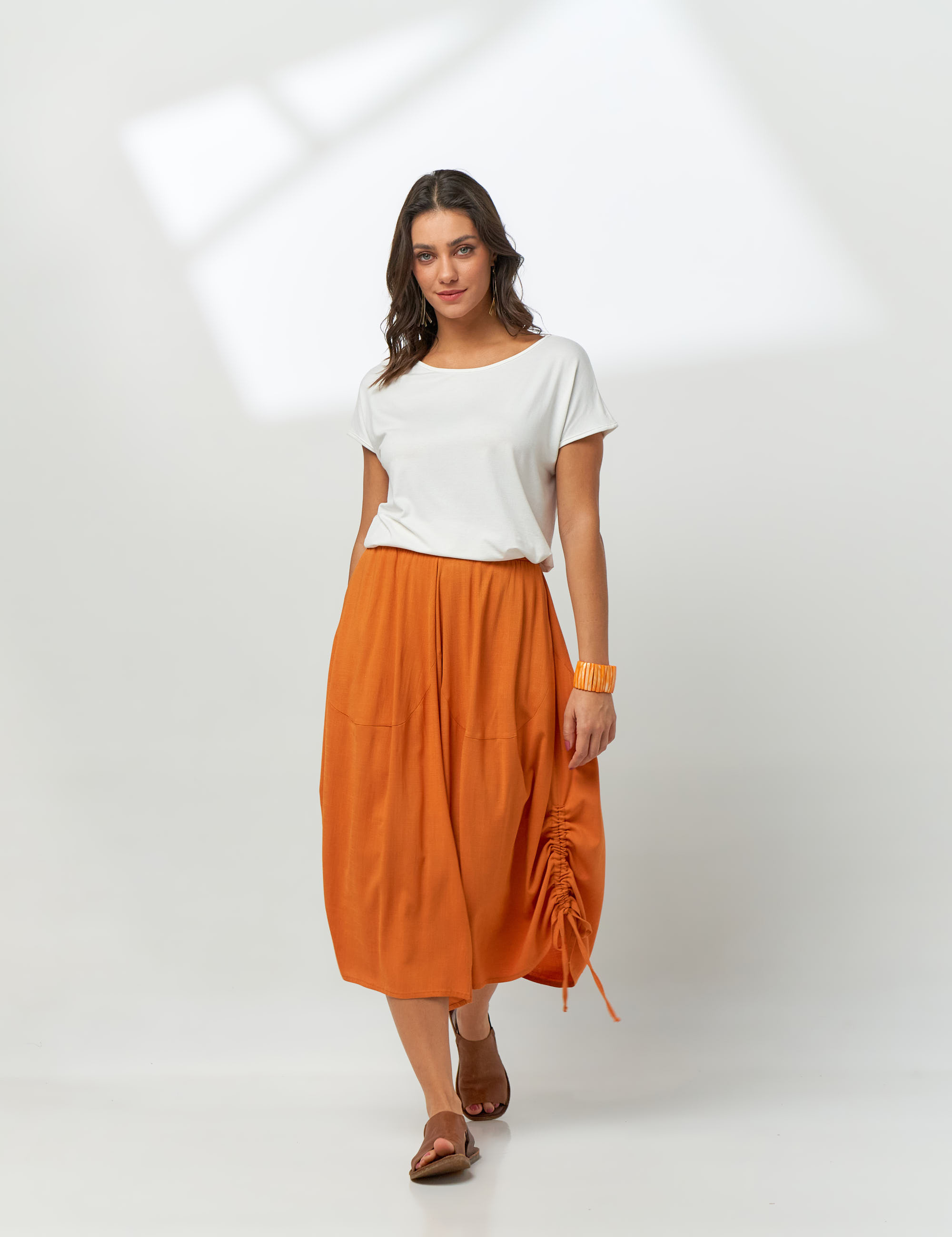 Calça Pantacourt Linho Dendê-U