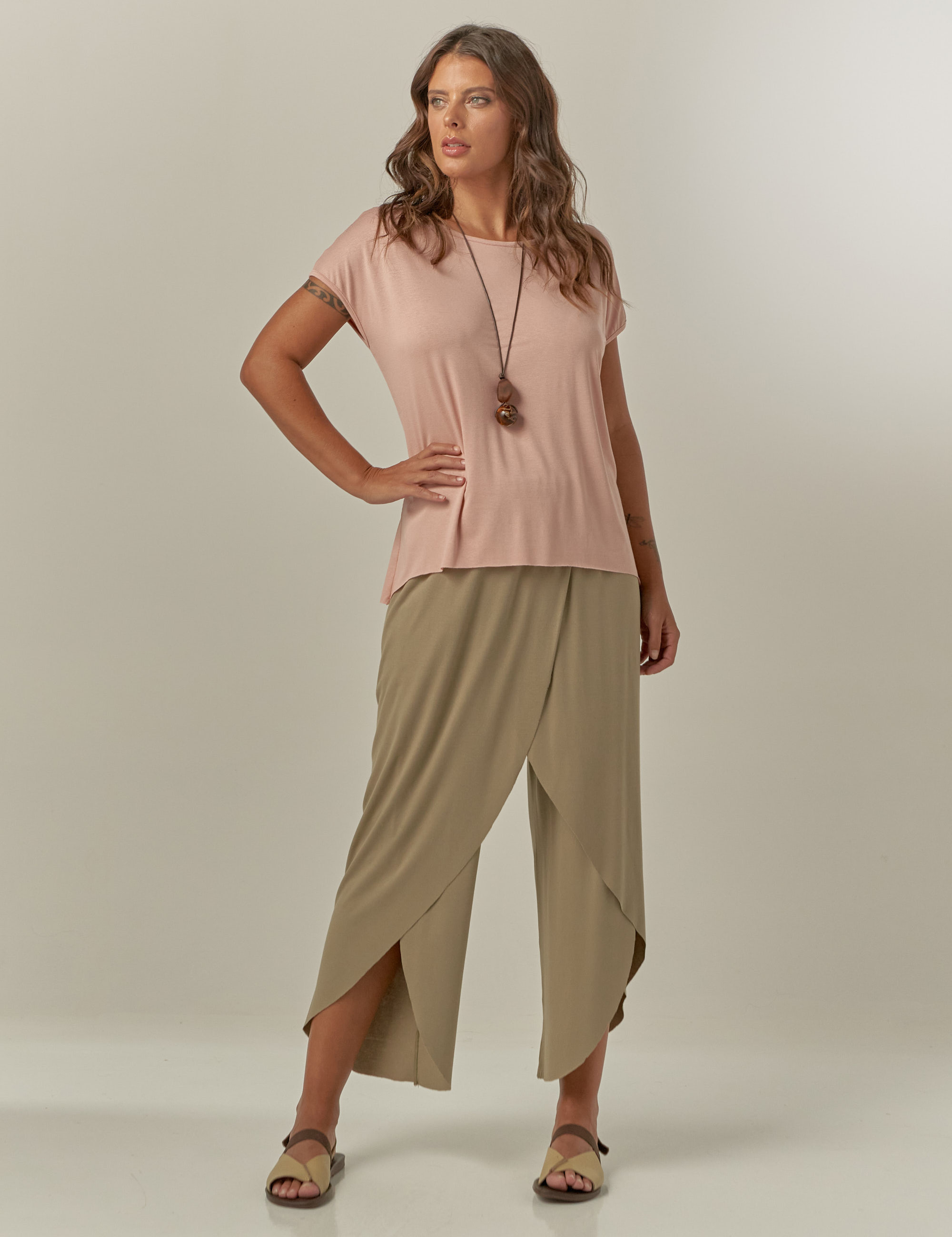 Calça Envelope Bege Ceramica