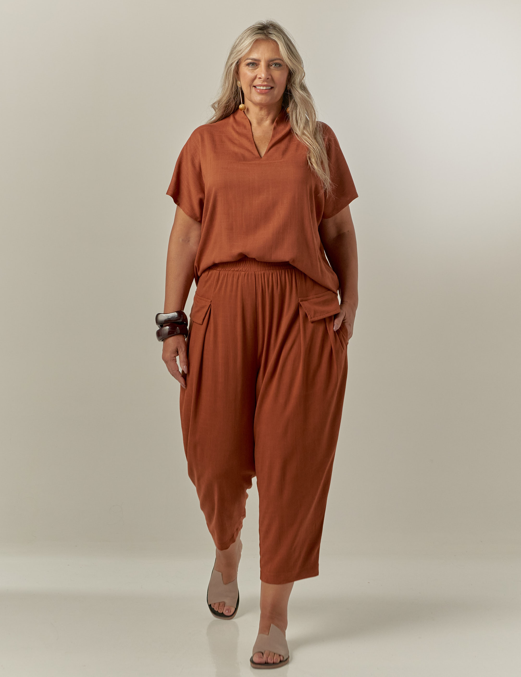 Blusa Gola Linho Terracota