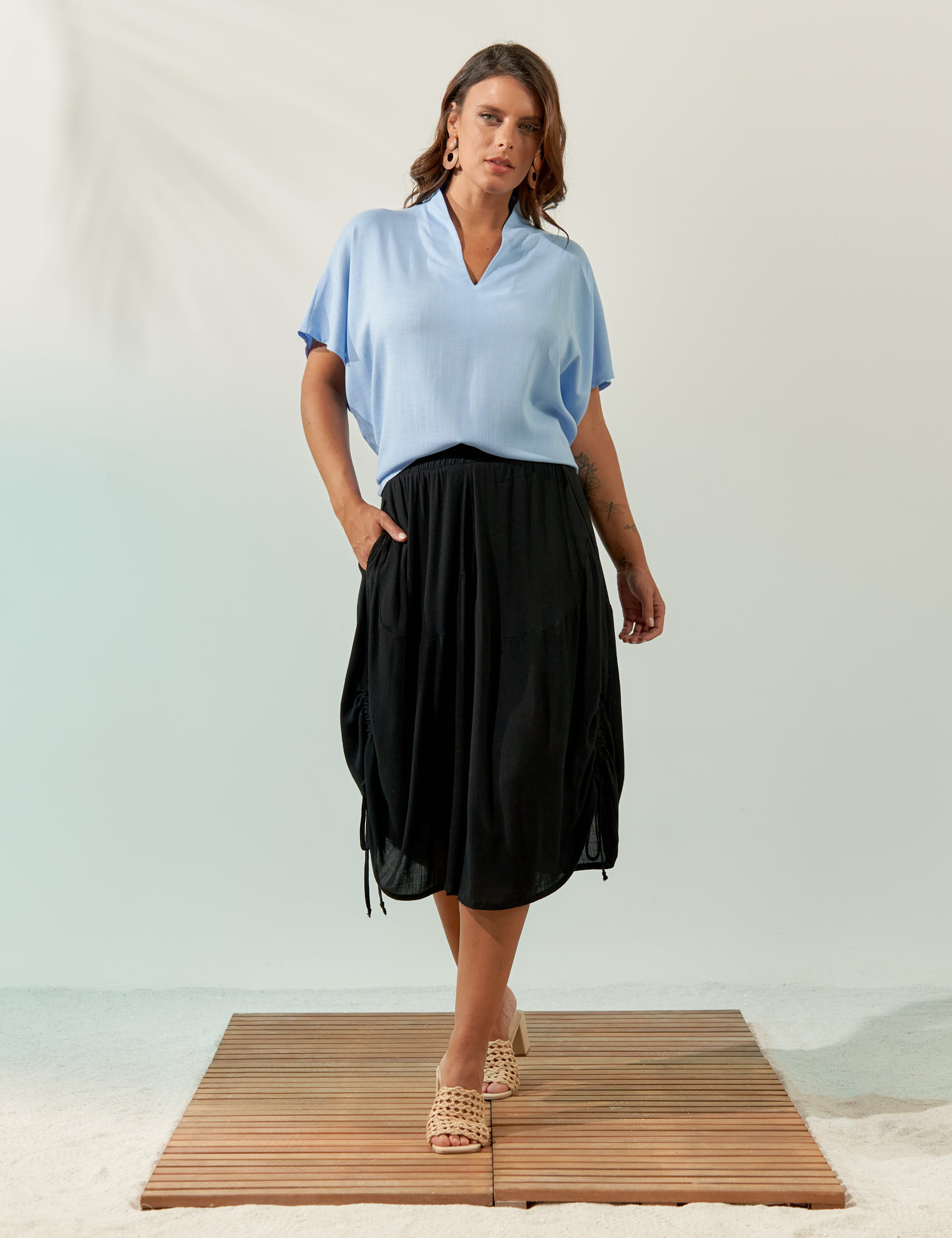 Blusa Gola Linho Azul Brisa