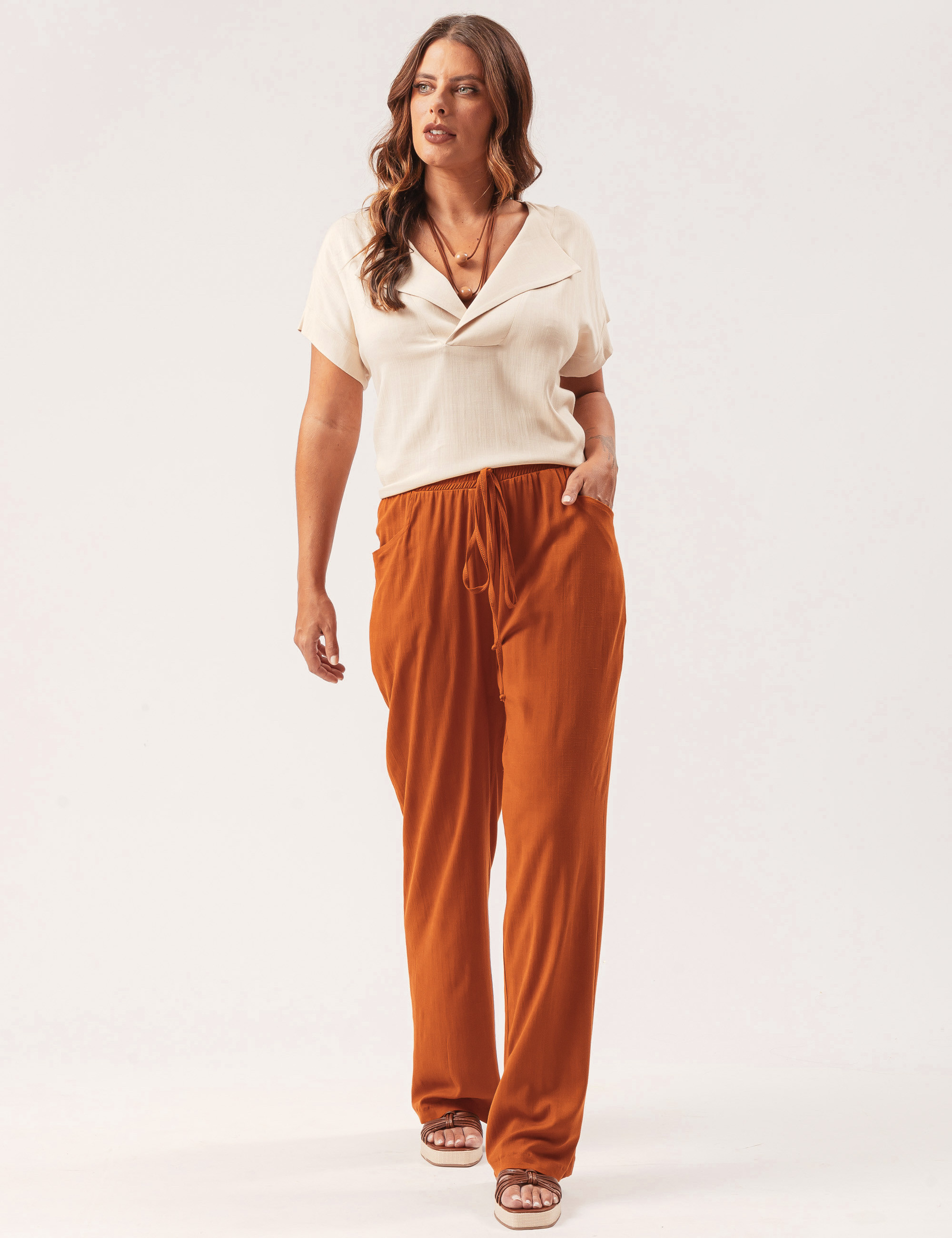 Calça Reta Linho Marrom Terra