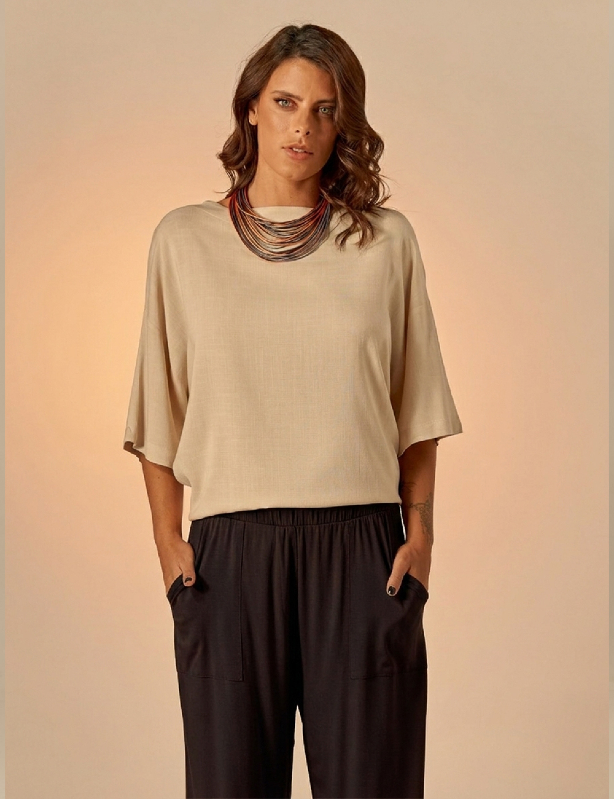 Blusa Canoa Linho Trigo