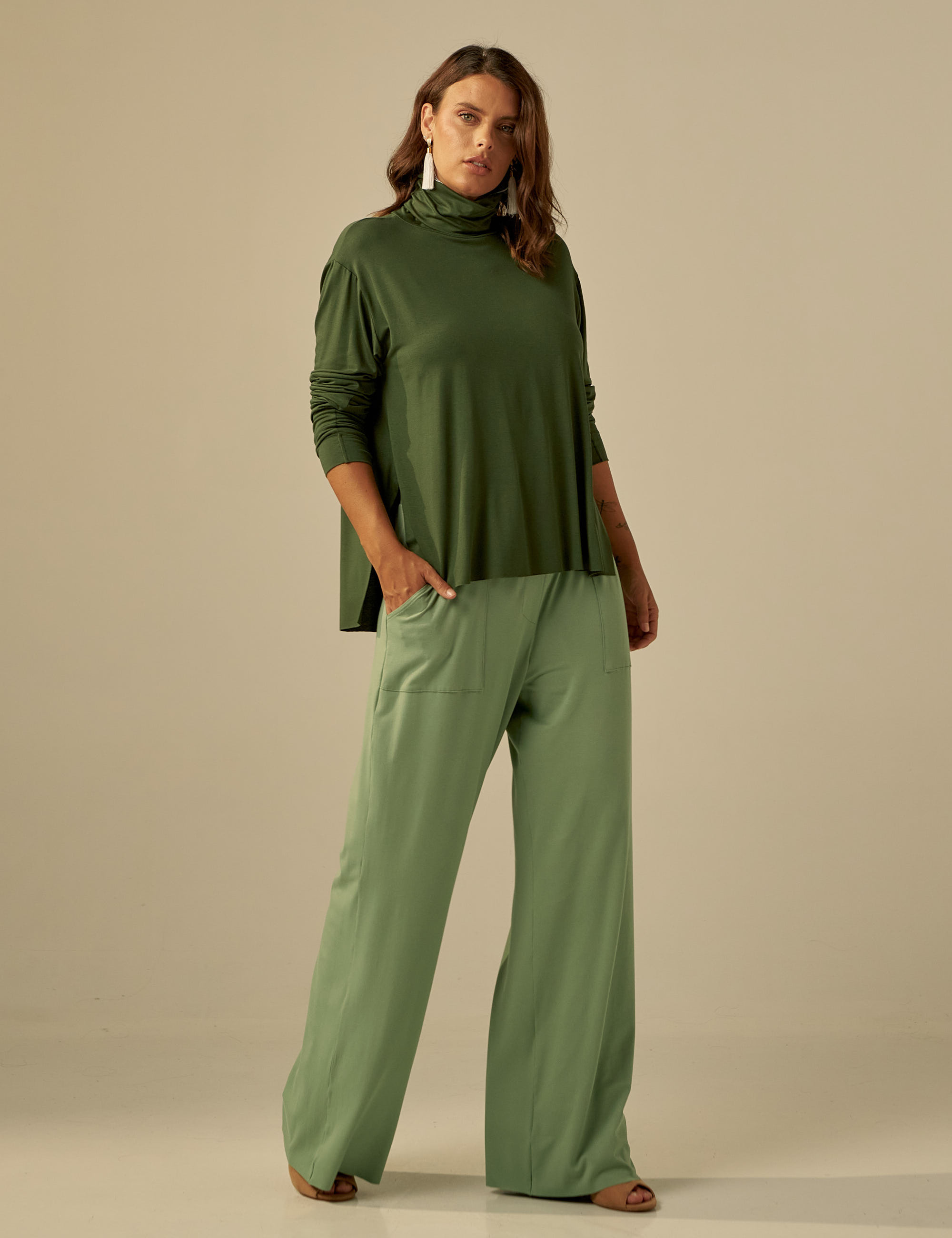 Blusa Gola Alta Musgo