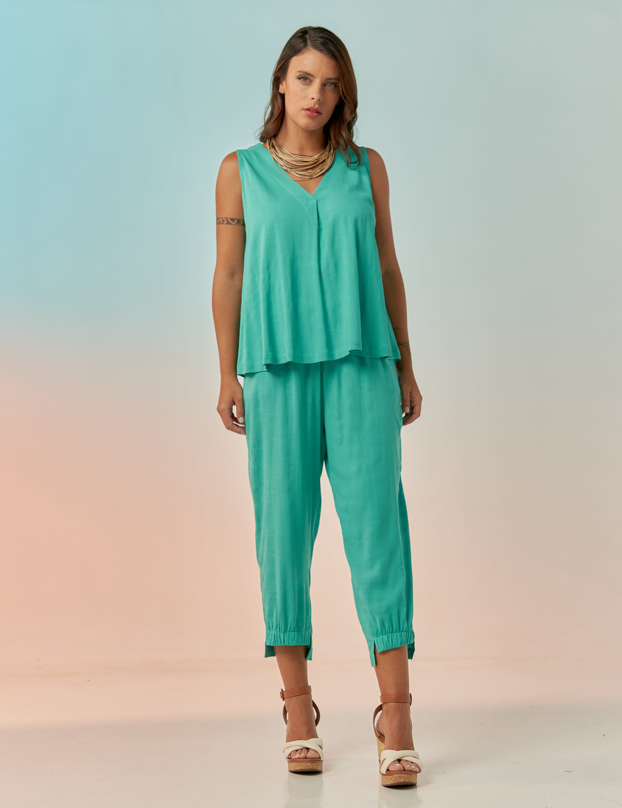 Blusa Linho Decote V Caribe