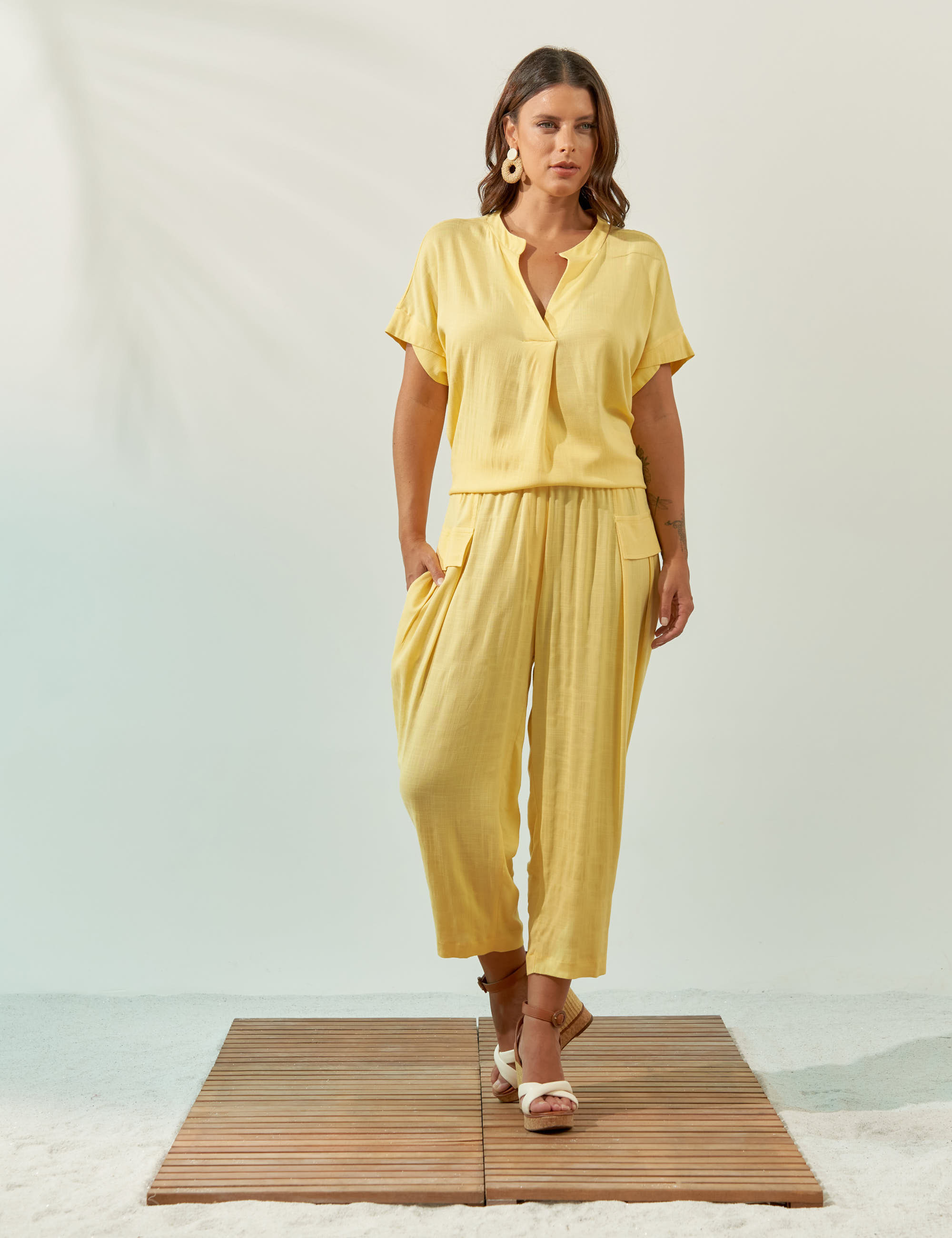 Blusa Prega Linho Amarelo Solar