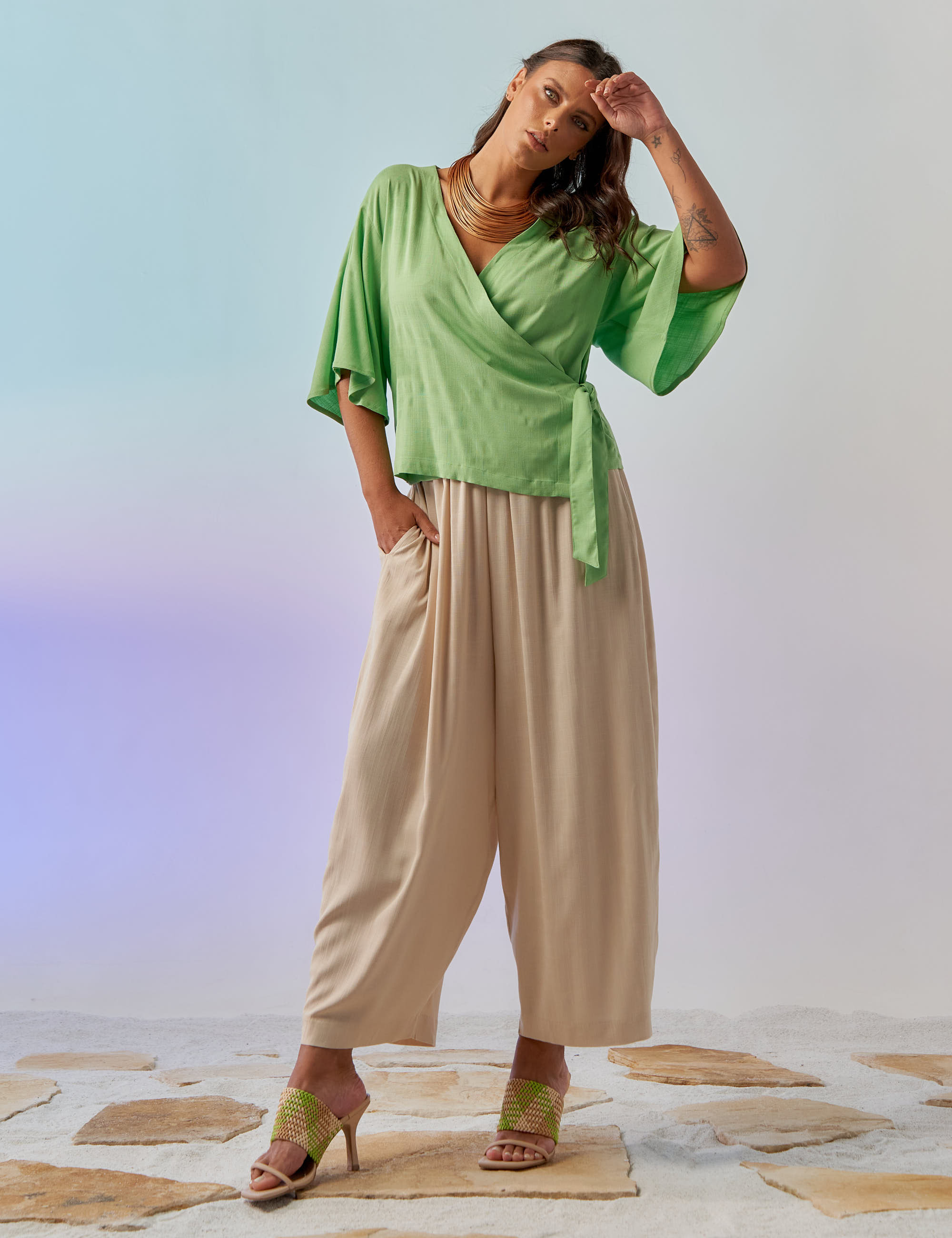 Blusa Envelope Amarração Linho Salsa