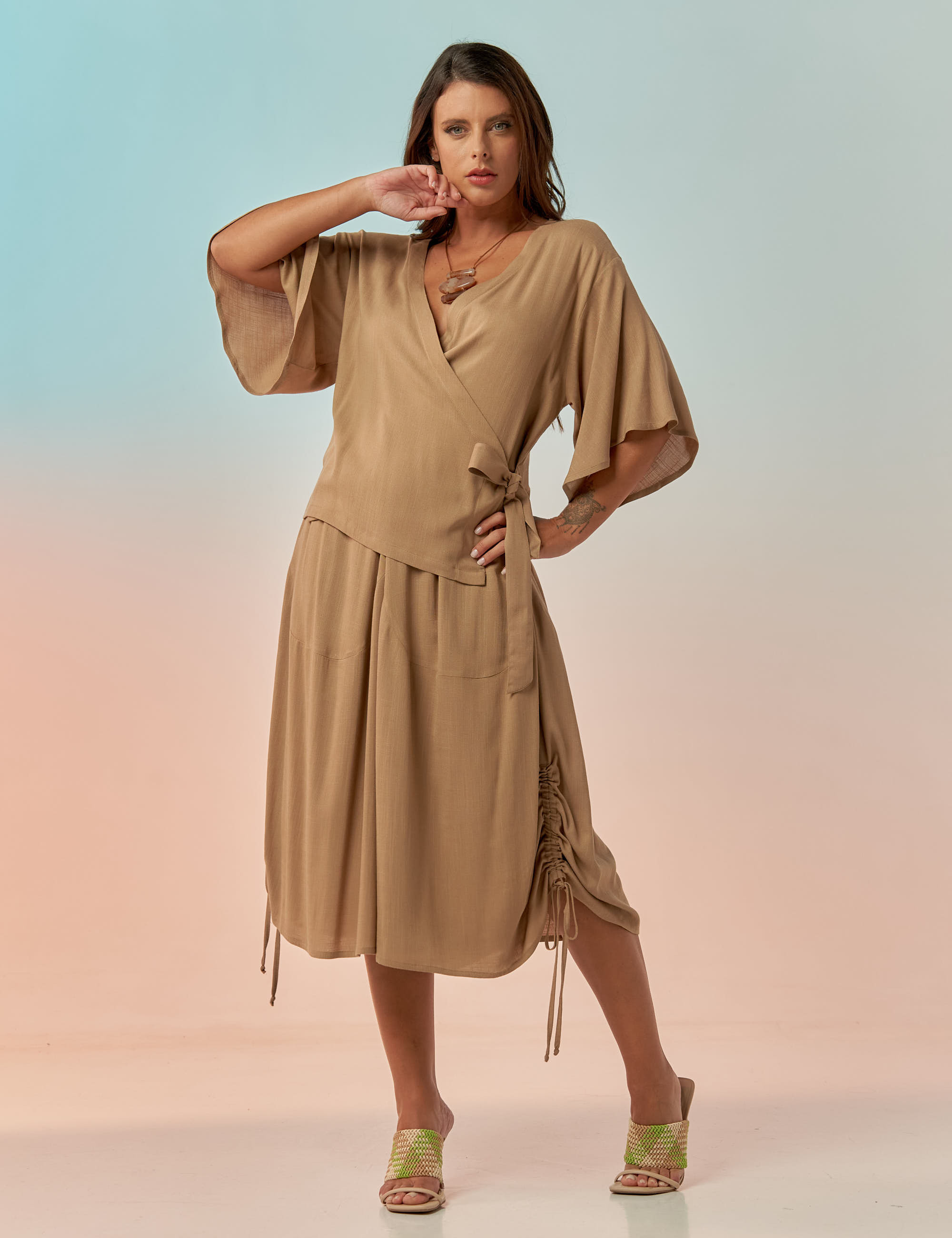 Blusa Envelope Amarração Linho Avelã