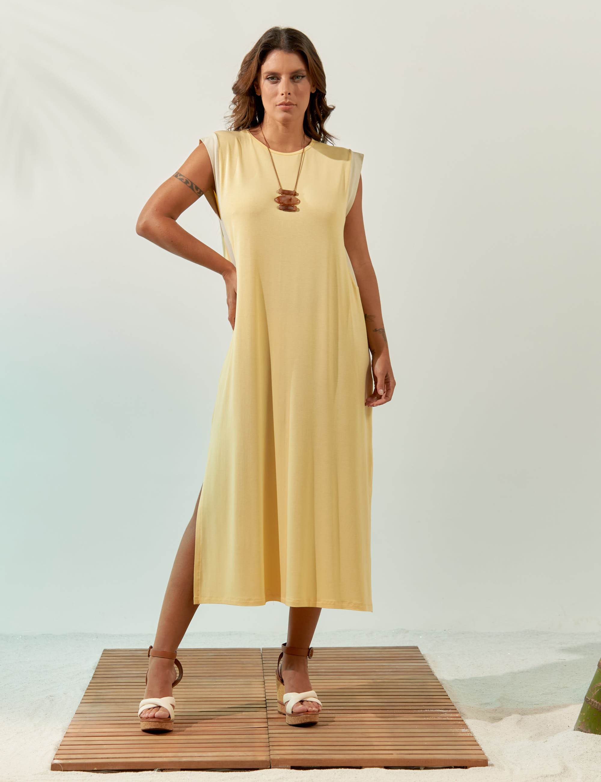 Vestido Fenda Bicolor Amarelo Solar