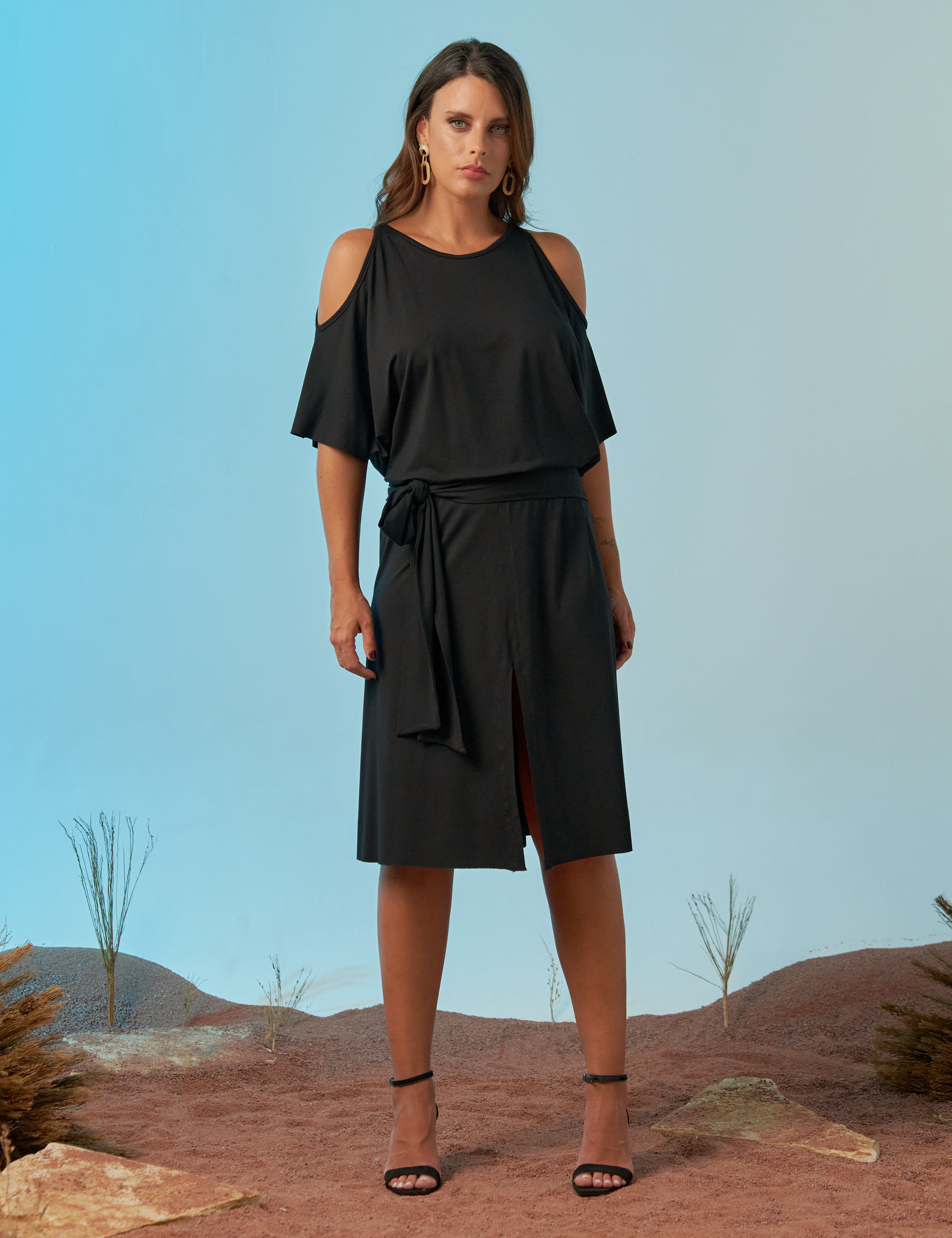 Vestido Abertura Ombro Preto