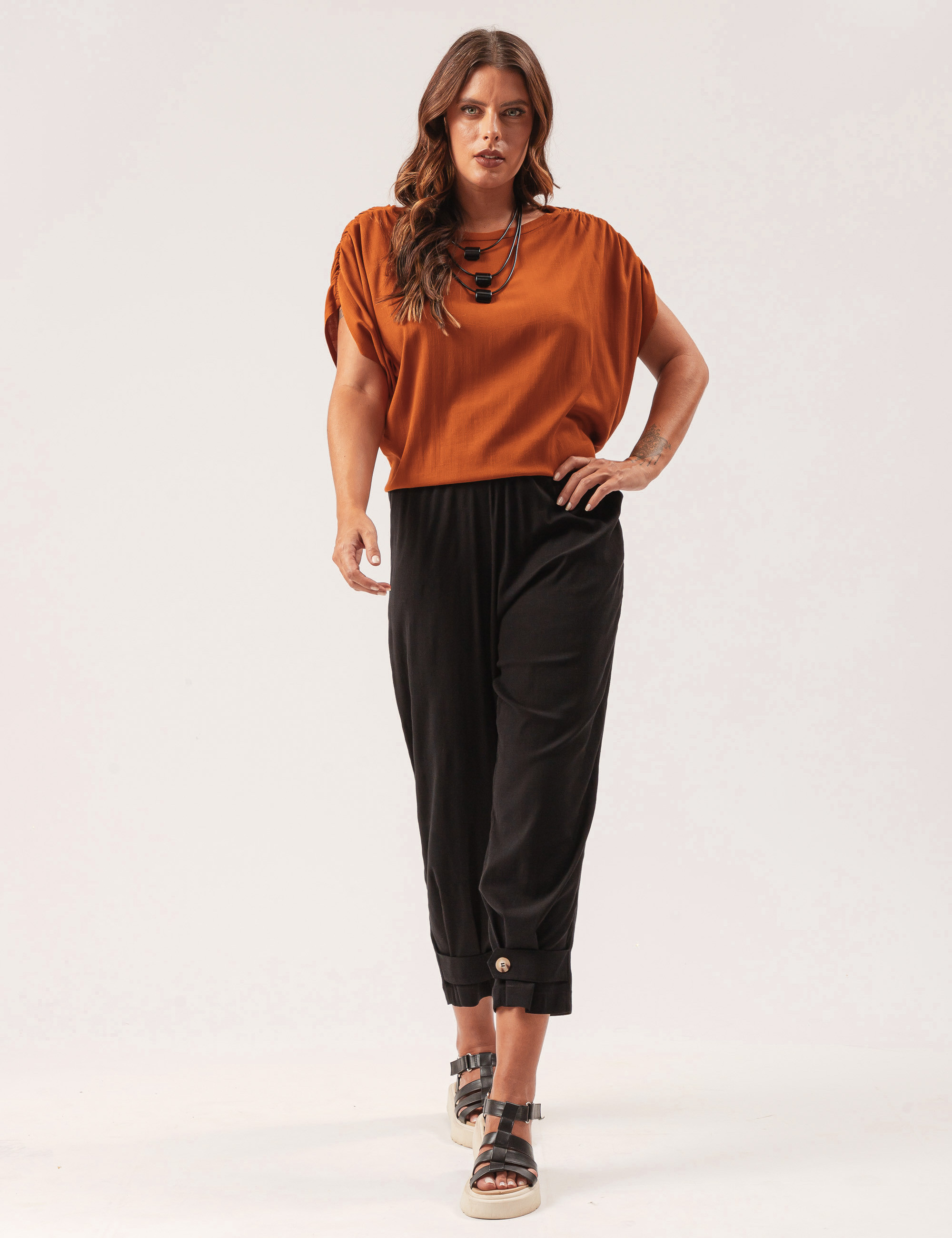 Blusa Franzida Linho Marrom Terra