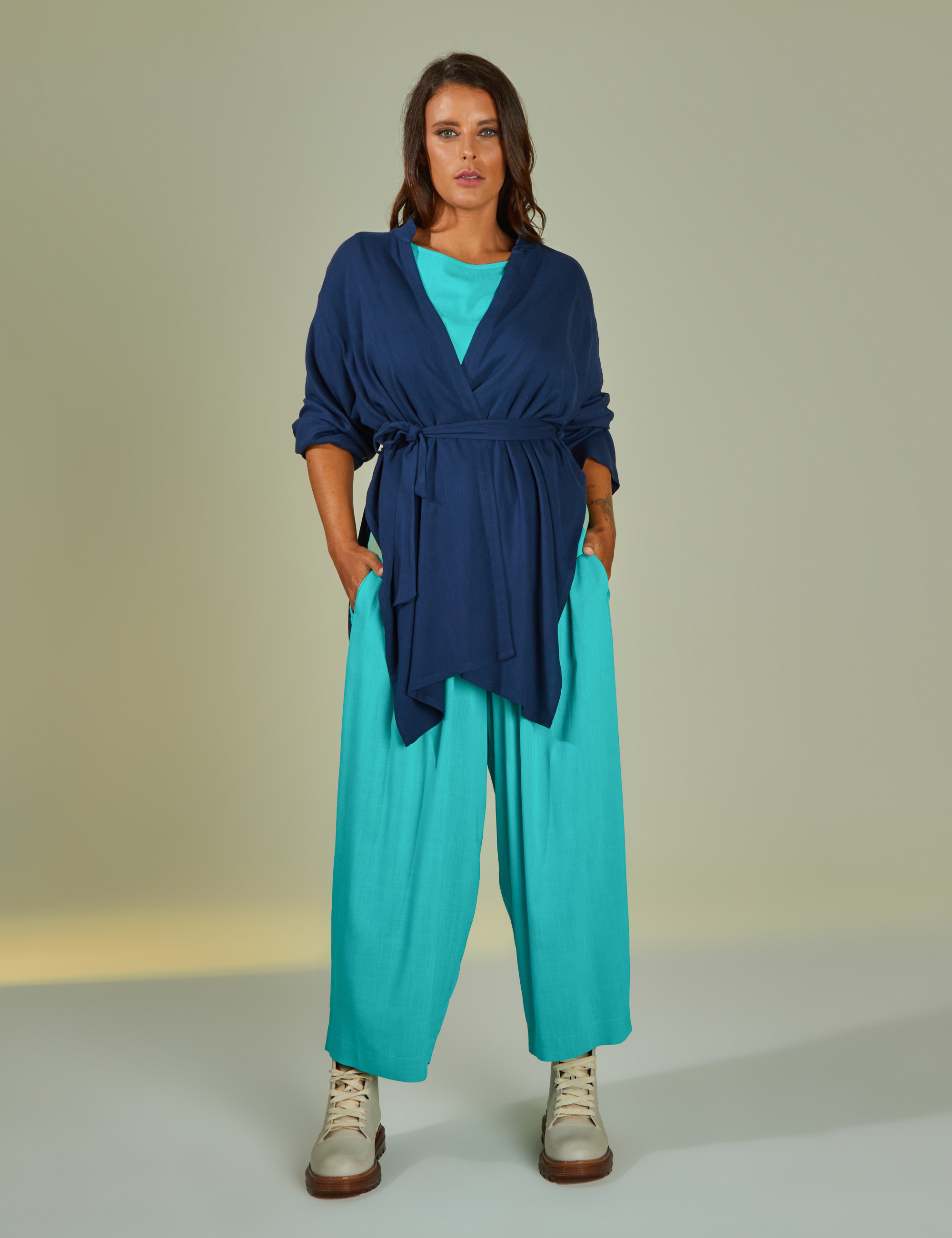 Cardigã Linho Transpasse Azul Marinho