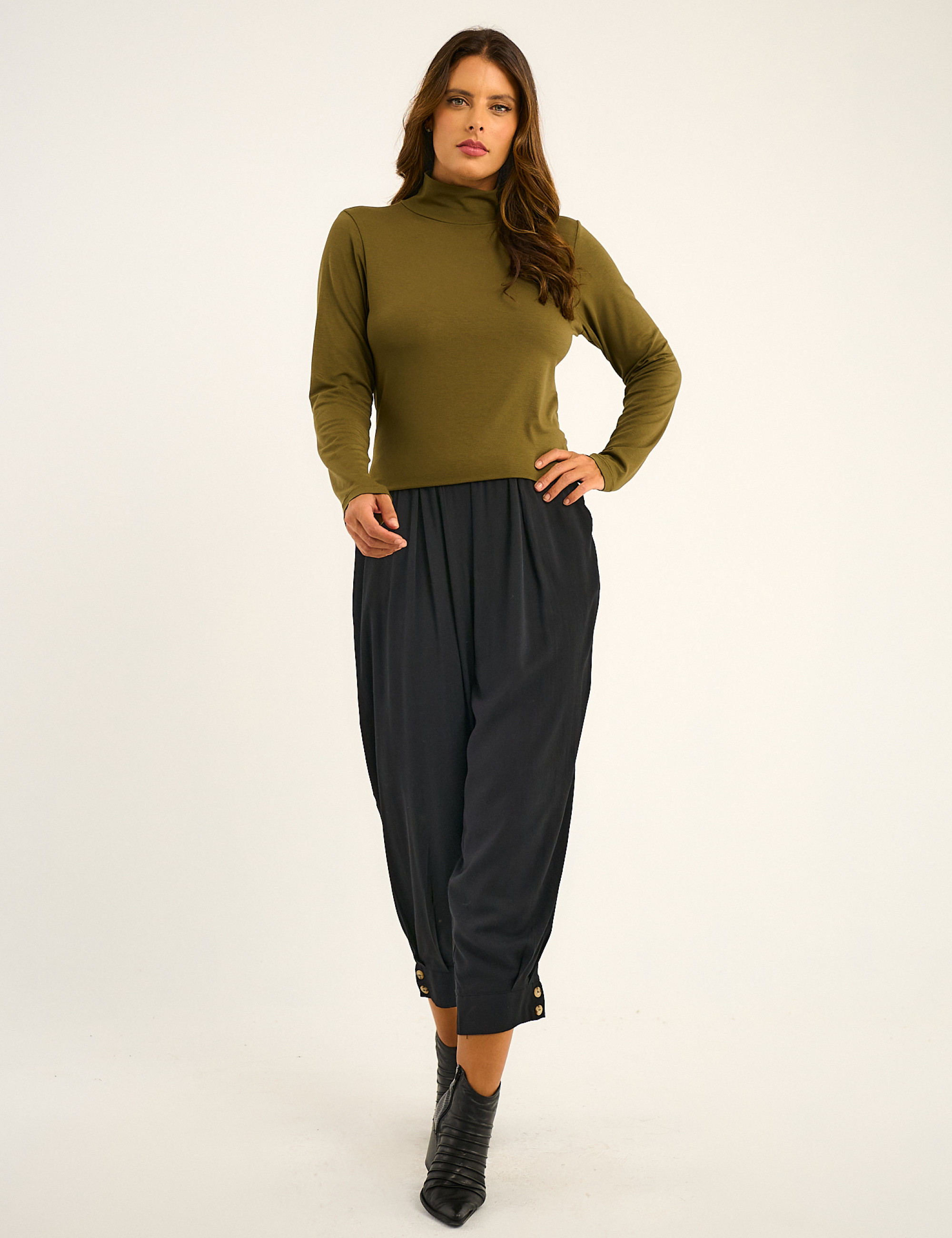 Blusa Malha Básica Verde Oliva