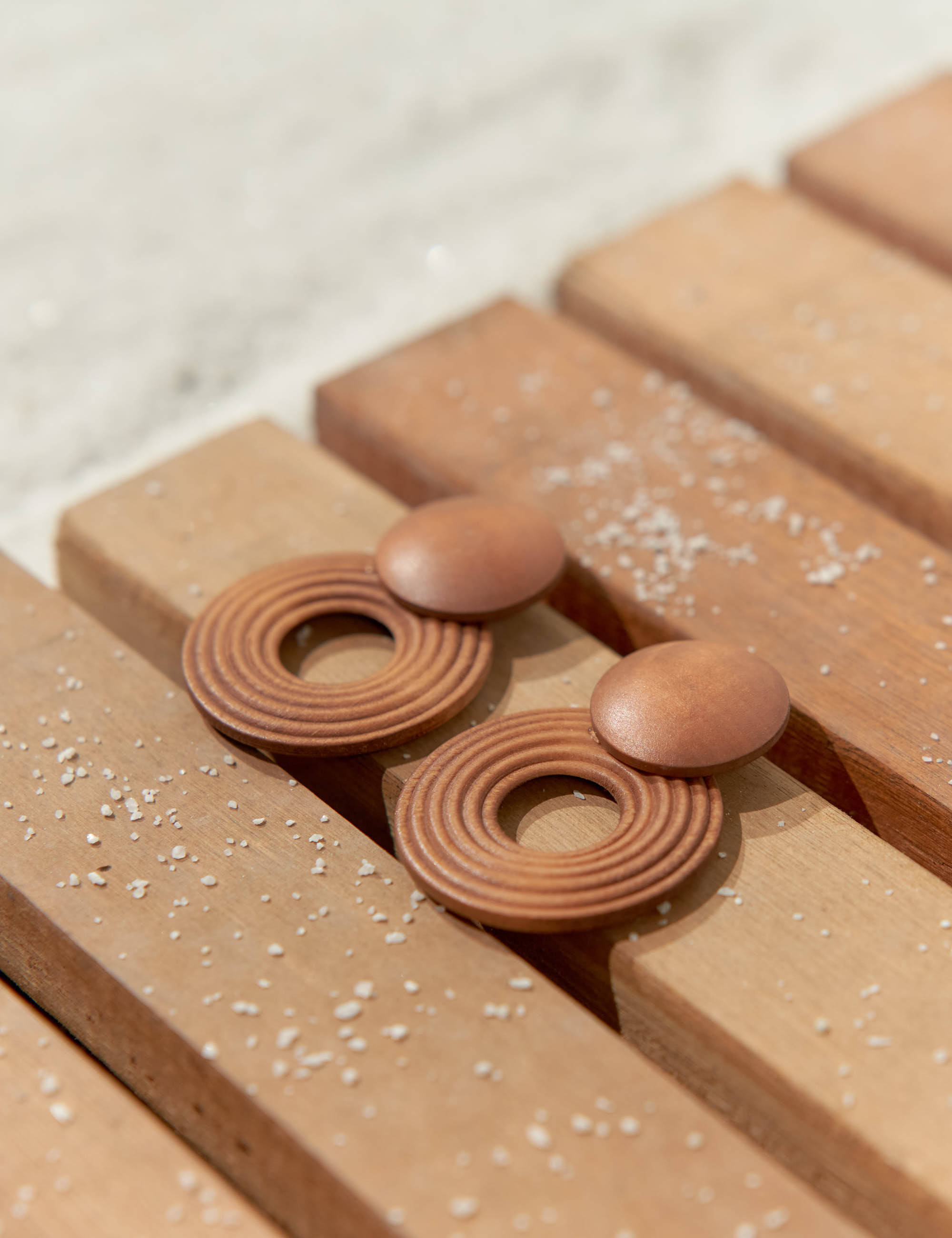 Brinco Madeira Círculo Avelã