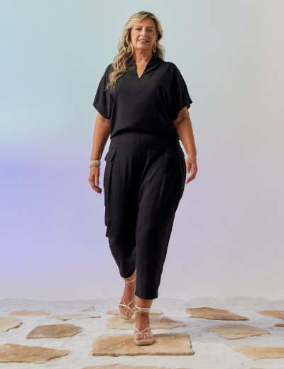 Blusa Gola Linho Preto