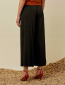 Calça Pantacourt Prega Preta