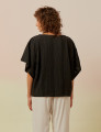 Blusa Quadrada Laise Preta
