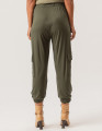 Calça Jogger Bolso Verde Selva